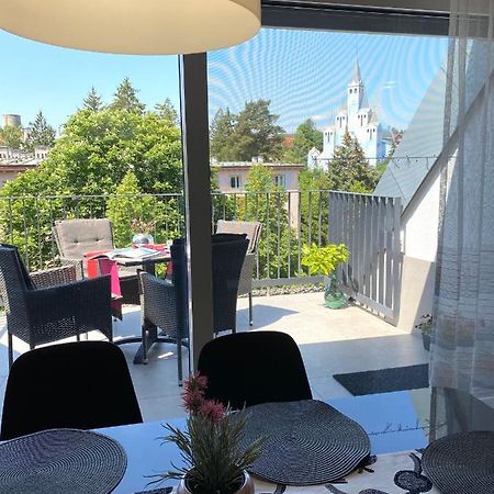 Atrium Apartman Heviz Mit Panoramaterrasse Und Tiefgarage エクステリア 写真