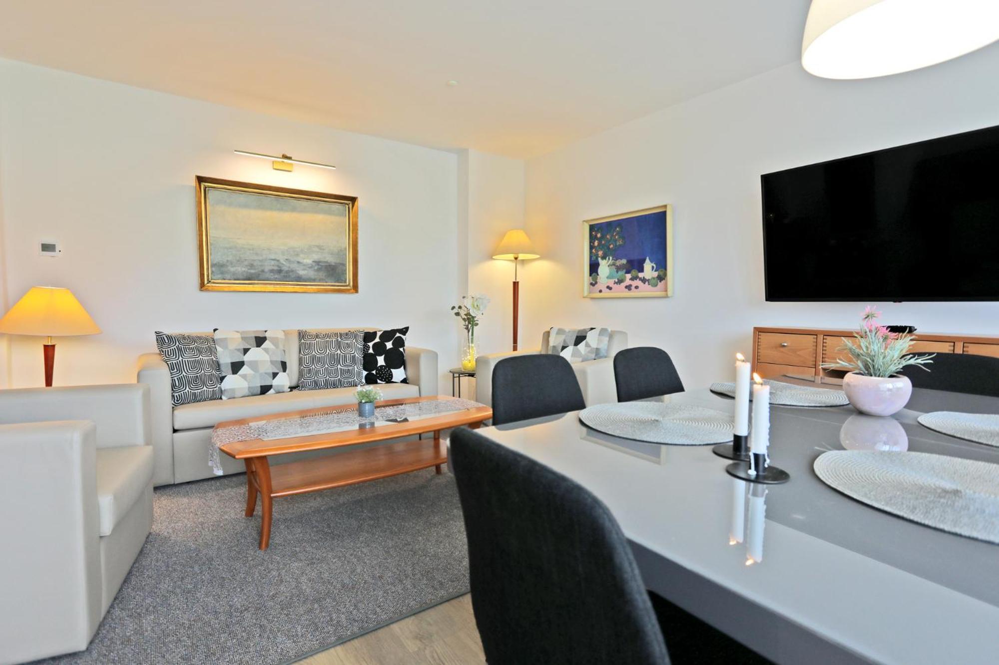Atrium Apartman Heviz Mit Panoramaterrasse Und Tiefgarage エクステリア 写真